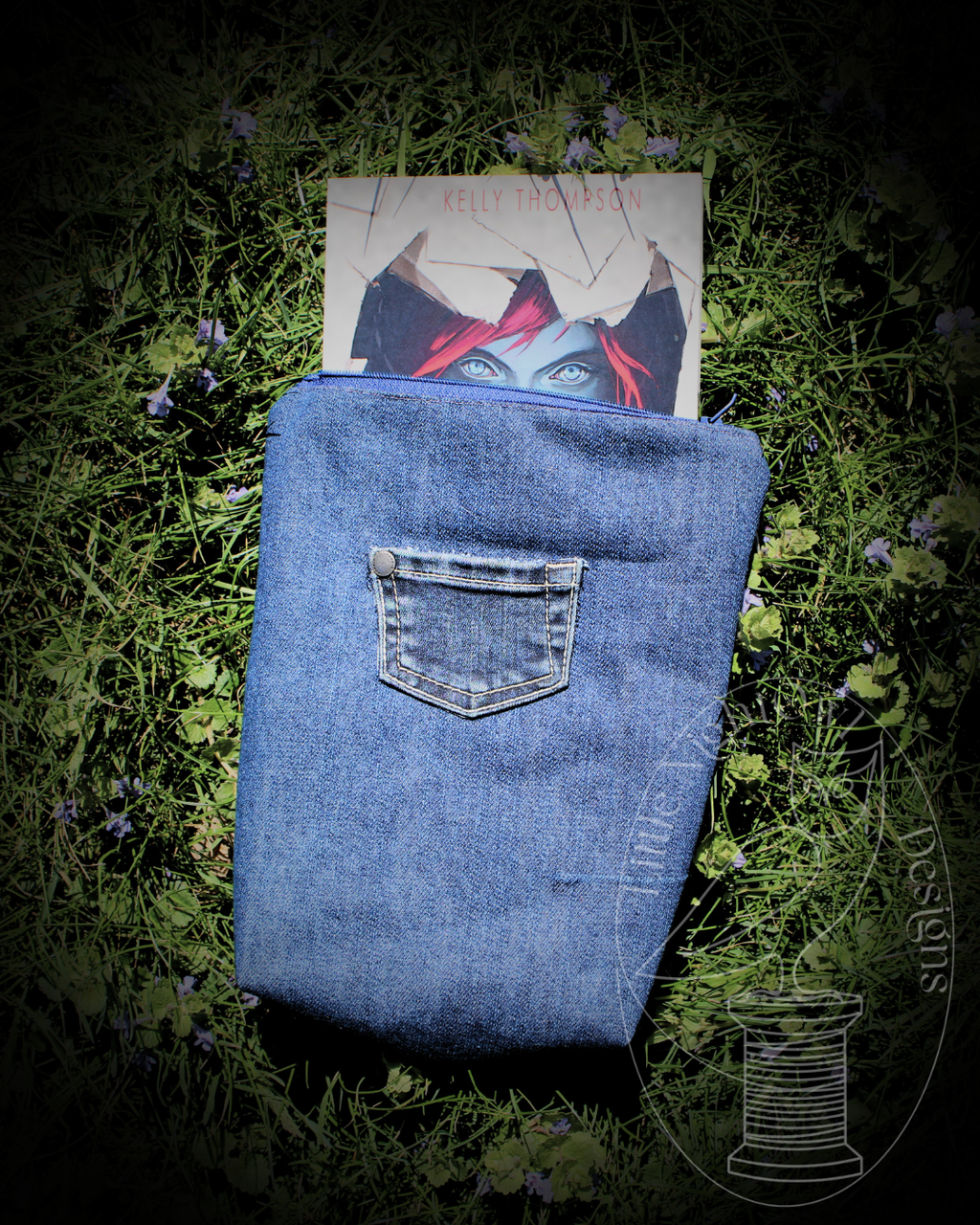 Rebel Heart — Medium Zippered Book Sleeve